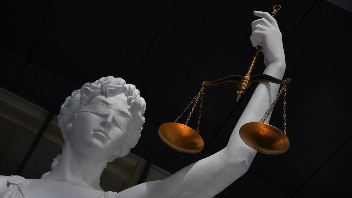 ФСБ задержала двух жительниц Крыма, работающих на украинские спецслужбы