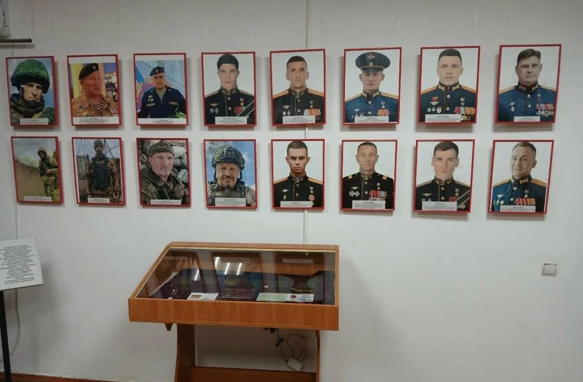 17 июля 2026 г. в ГБУ РК «Крымскотатарский музей культурно-исторического наследия» при поддержке Министерства культуры Республики Крым, состоялось открытие выставки «Защитники Отечества», посвященной участникам Специальной... 17 июля 2026 г. в ГБУ РК «Крымскотатарский музей культурно-исторического наследия» при поддержке Министерства культуры Республики Крым, состоялось открытие выставки «Защитники Отечества», посвященной участникам Специальной...