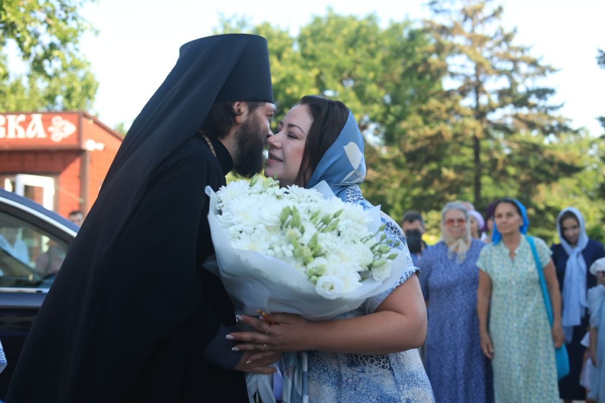 В Казанском соборе Феодосии отметили престольный праздник В Казанском соборе Феодосии отметили престольный праздник