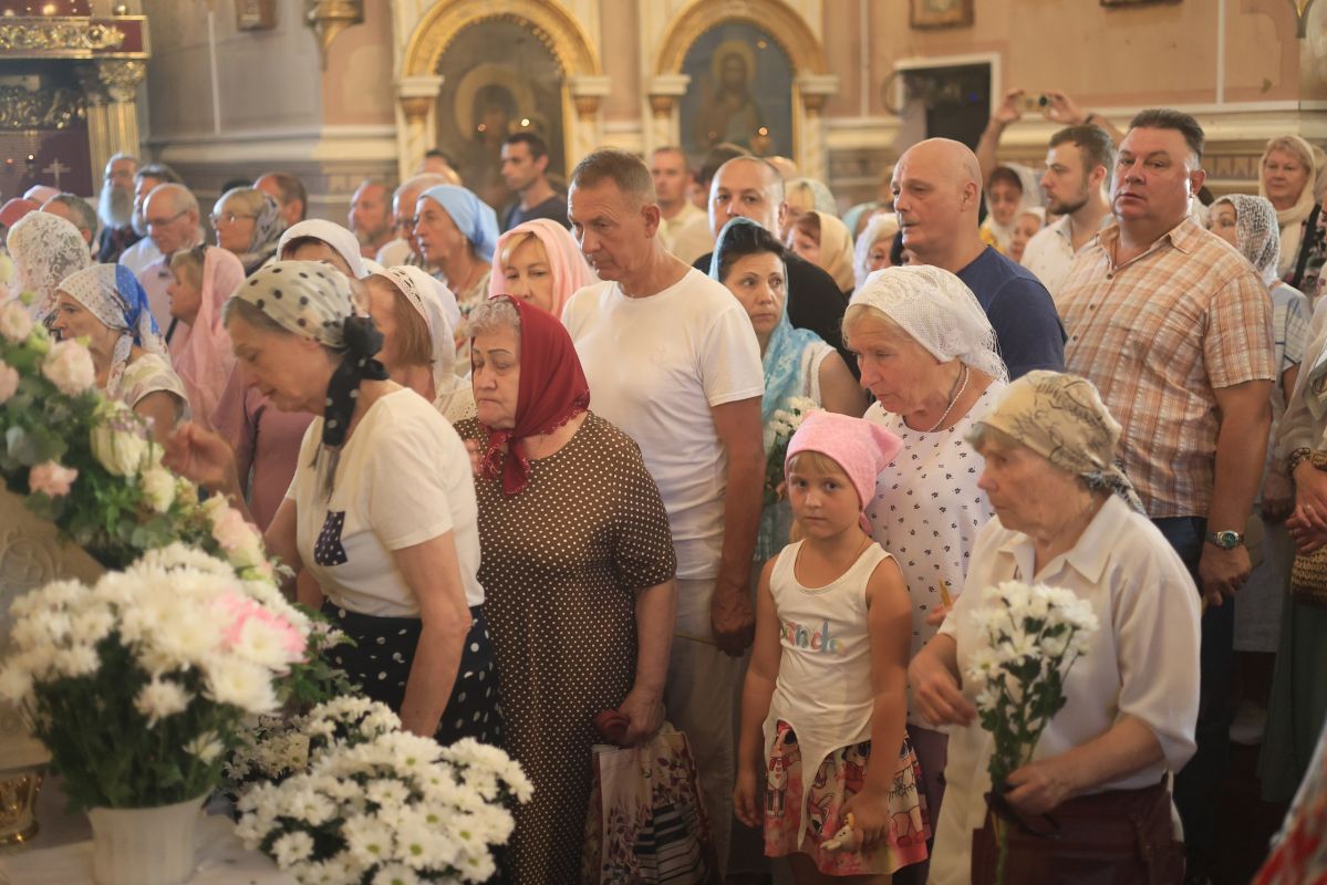 В Казанском соборе Феодосии отметили престольный праздник В Казанском соборе Феодосии отметили престольный праздник