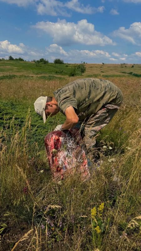 На г. Чатыр- Даг прошла подкормка краснокнижных Чёрных грифов и Белоголовых сипов На г. Чатыр- Даг прошла подкормка краснокнижных Чёрных грифов и Белоголовых сипов