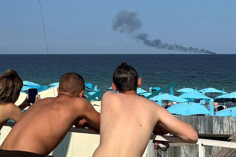 Россия предупреждала, что ответка будет сильнее: Украина застонала от ударов и объявила о "морской блокаде" Россия предупреждала, что ответка будет сильнее: Украина застонала от ударов и объявила о "морской блокаде"