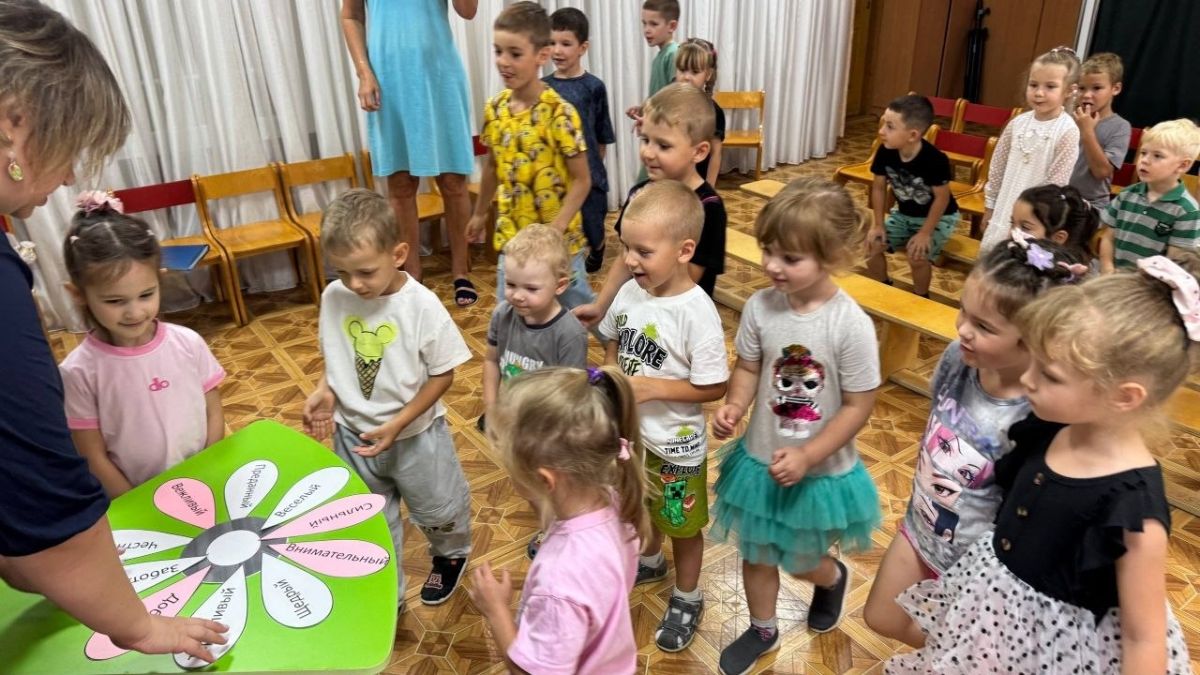 Для воспитанников детского сада провели игру-викторину «К друзьям всегда найти дорогу» Для воспитанников детского сада провели игру-викторину «К друзьям всегда найти дорогу»