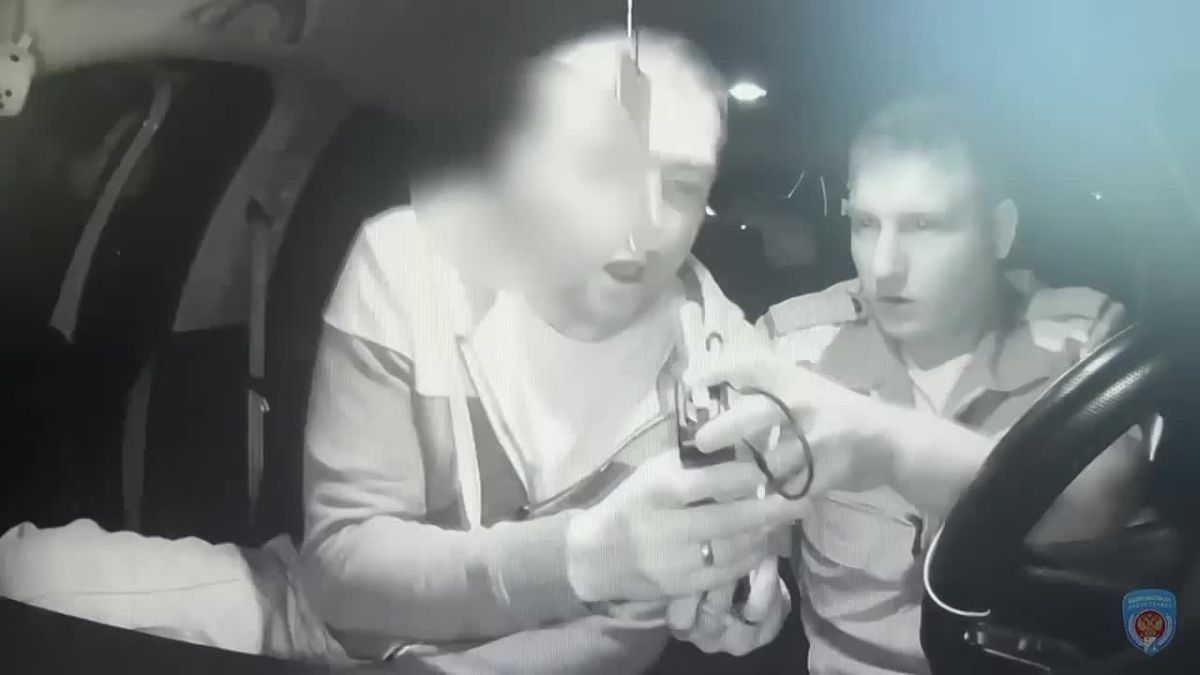 Обматерил полицейского и пытался сбежать: в Севастополе задержали пьяного водителя-дебошира