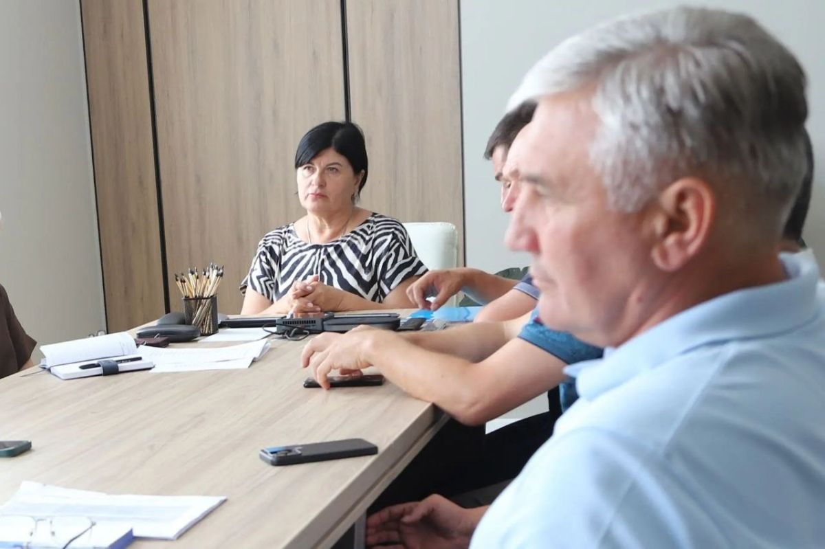 Анжелика Ястребова: Совместно с депутатом Госсовета Василием Рогатиным и председателем районного совета Ольгой Урайкиной провела рабочую встречу с руководителями предприятий и учреждений района Анжелика Ястребова: Совместно с депутатом Госсовета Василием Рогатиным и председателем районного совета Ольгой Урайкиной провела рабочую встречу с руководителями предприятий и учреждений района