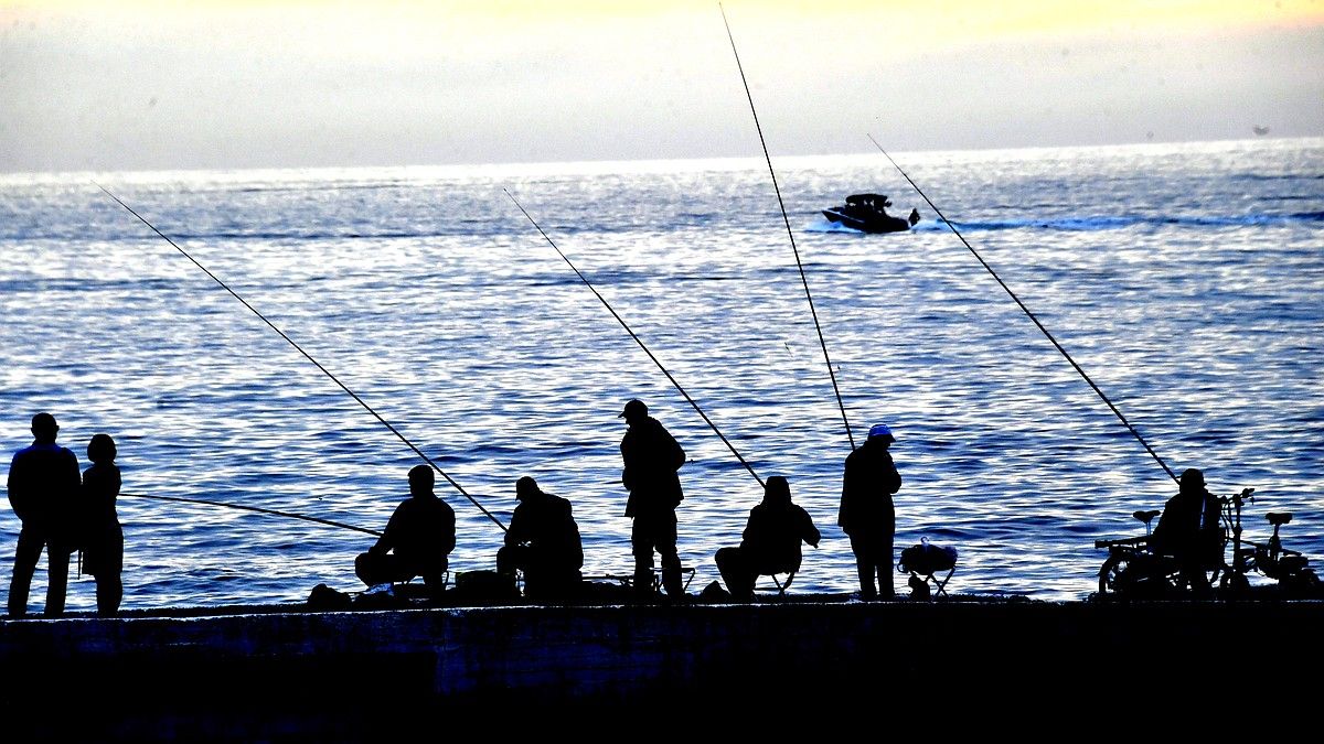 Во время рыбалки в Севастополе погиб мужчина