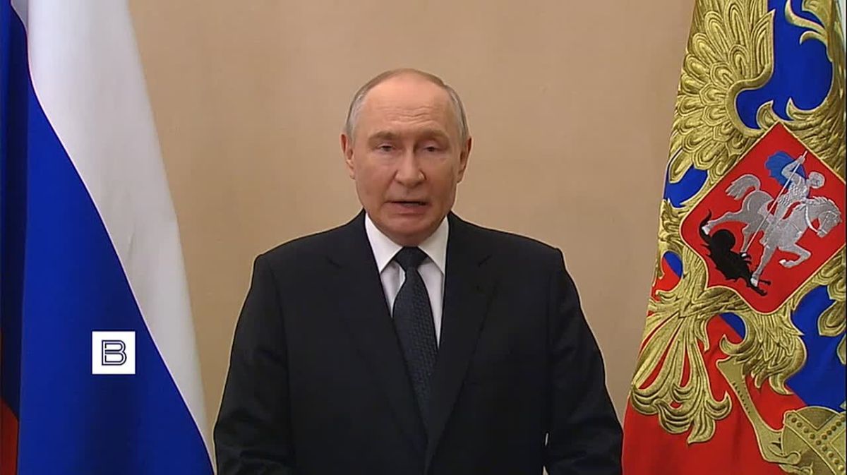 Владимир Путин поздравил военнослужащих и ветеранов с Днём Военно-морского флота
