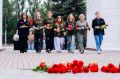 Стихийный мемориал в память о жертвах украинского удара по Кирилловке создали в Мелитополе