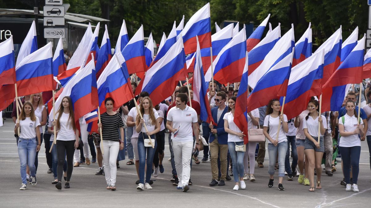 Российское общество консолидировано больше украинского – мнение