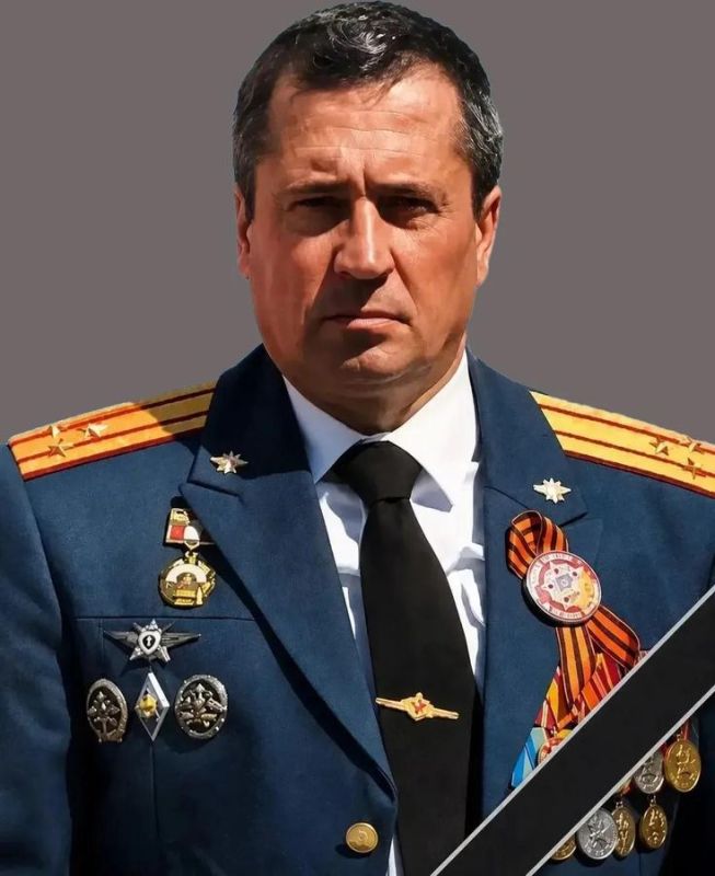 При атаке на турбазу в Кирилловке погиб сотрудник Роскомнадзора и его дети При атаке на турбазу в Кирилловке погиб сотрудник Роскомнадзора и его дети