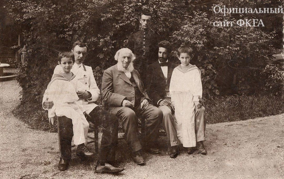 Сегодня исполняется 209 лет со дня рождения одного из самых известных феодосийцев, великого русского мариниста Ивана Айвазовского Сегодня исполняется 209 лет со дня рождения одного из самых известных феодосийцев, великого русского мариниста Ивана Айвазовского