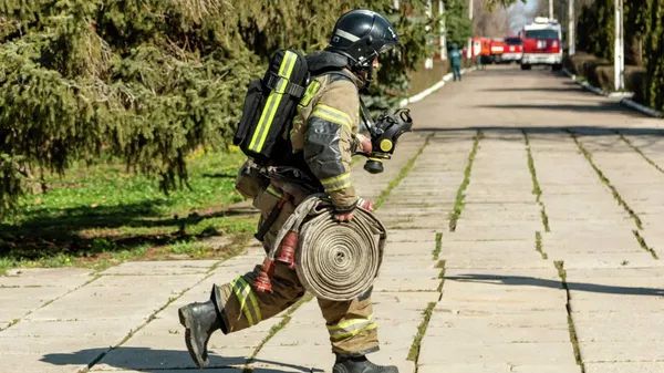 Пожар в офисном центре Алушты потушили