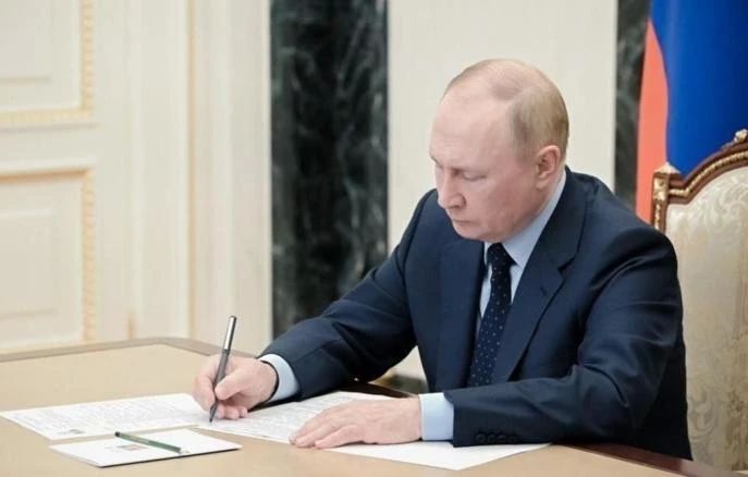 Новые правила стажировки. Президент Российской Федерации Владимир Путин подписал закон, который регулирует порядок прохождения трудовой стажировки для молодых специалистов