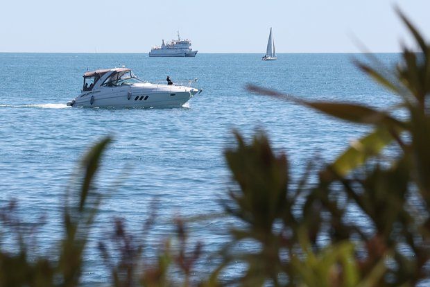 Синоптик Колесниченко: Температура воды в Черном и Азовском морях достигает 26 градусов