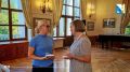 Дочь Юлиана Семёнова передала в дар севастопольским библиотекам роман «Третья карта»