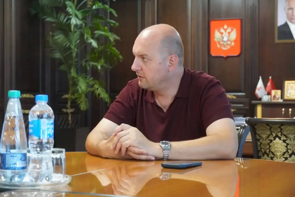 Иван Кошель: Провел встречу с помощником Главы Республики Крым Вячеславом Губиным Иван Кошель: Провел встречу с помощником Главы Республики Крым Вячеславом Губиным