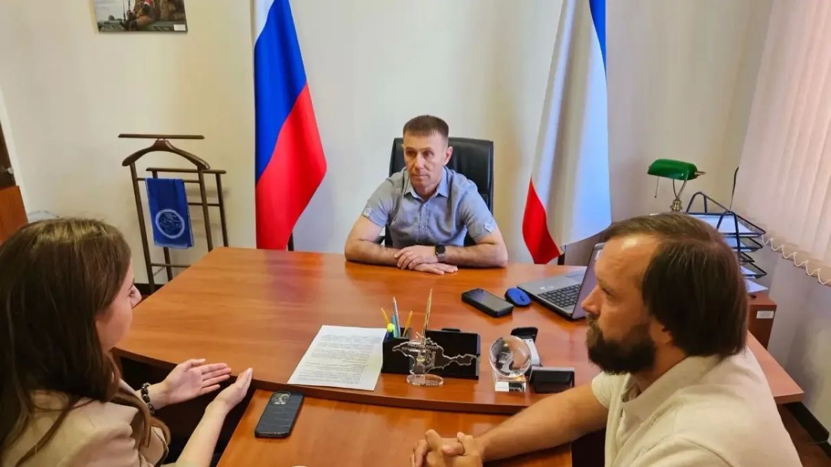Юрий Нимченко: Во исполнение поручения Председателя Совета Федерации Валентины Ивановны Матвиенко, данного в ходе 616-го заседания Совета Федерации, провел рабочую встречу с представителями Республики Крым в Палате молодых...