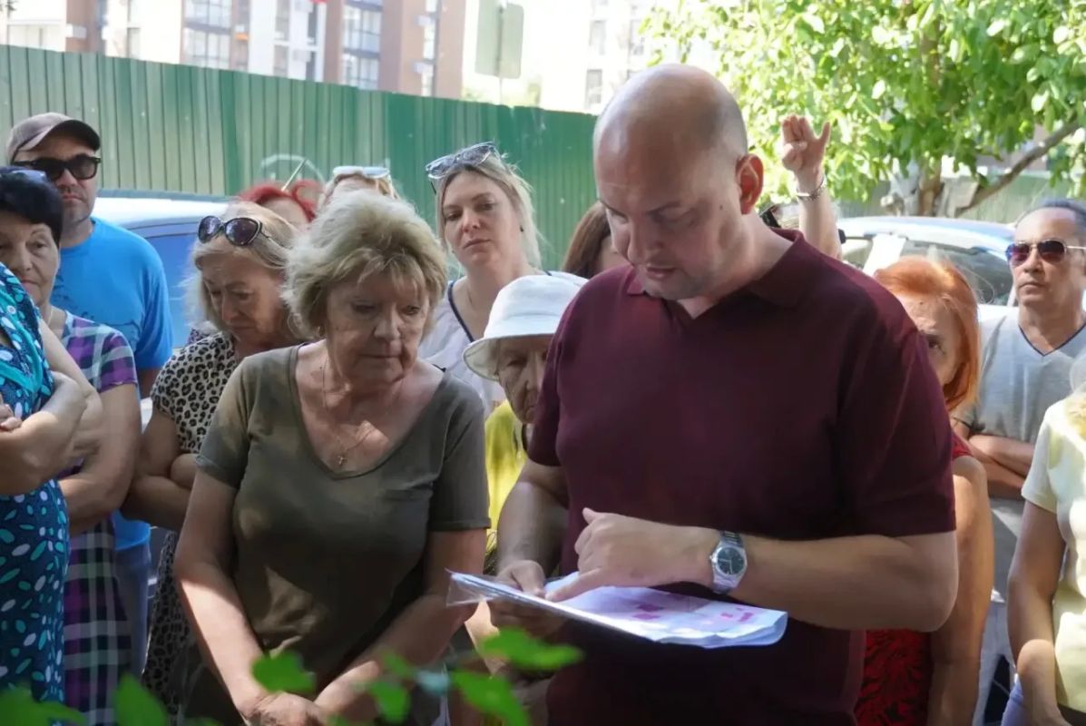 Иван Кошель: Провел встречу с жителями домов по Вокзальному шоссе, 83-а, 83-б, по вопросу строительства котельной для ЖК «Образцово» на прилегающей к ним территории
