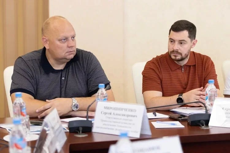 Евгений Грабчак совершил рабочую поездку в Республику Крым Евгений Грабчак совершил рабочую поездку в Республику Крым