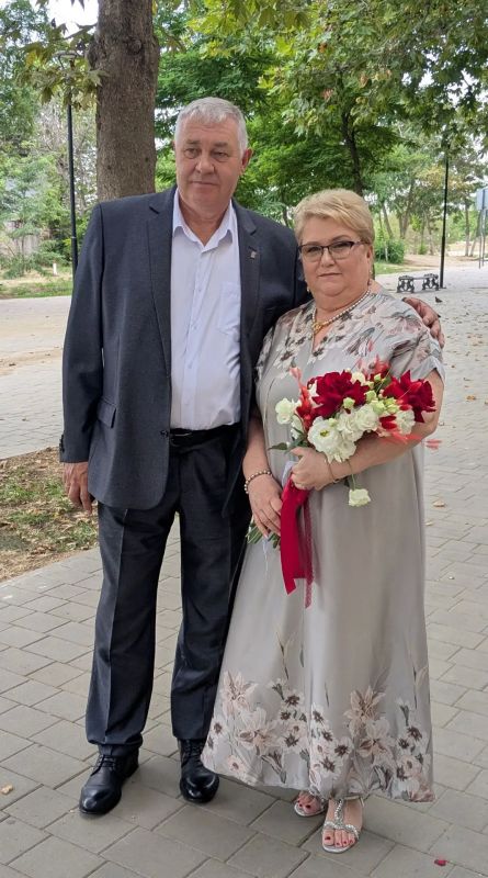 Сегодня пример крепкого и счастливого брака приобретает особую значимость Сегодня пример крепкого и счастливого брака приобретает особую значимость