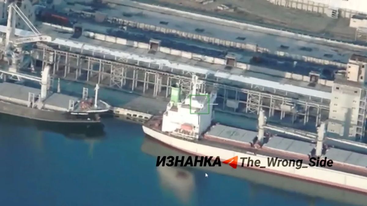 Ставшие обыденностью удары "Герань-4 сикер" по судам в порту Николаева и акватории Черного моря Ставшие обыденностью удары "Герань-4 сикер" по судам в порту Николаева и акватории Черного моря