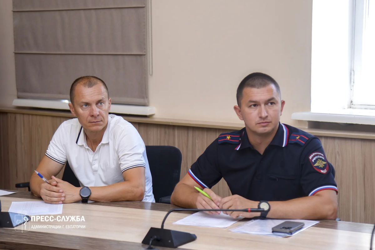 В Евпатории состоялось очередное заседание административной комиссии, которое провел заместитель главы администрации Сергей Колганов В Евпатории состоялось очередное заседание административной комиссии, которое провел заместитель главы администрации Сергей Колганов