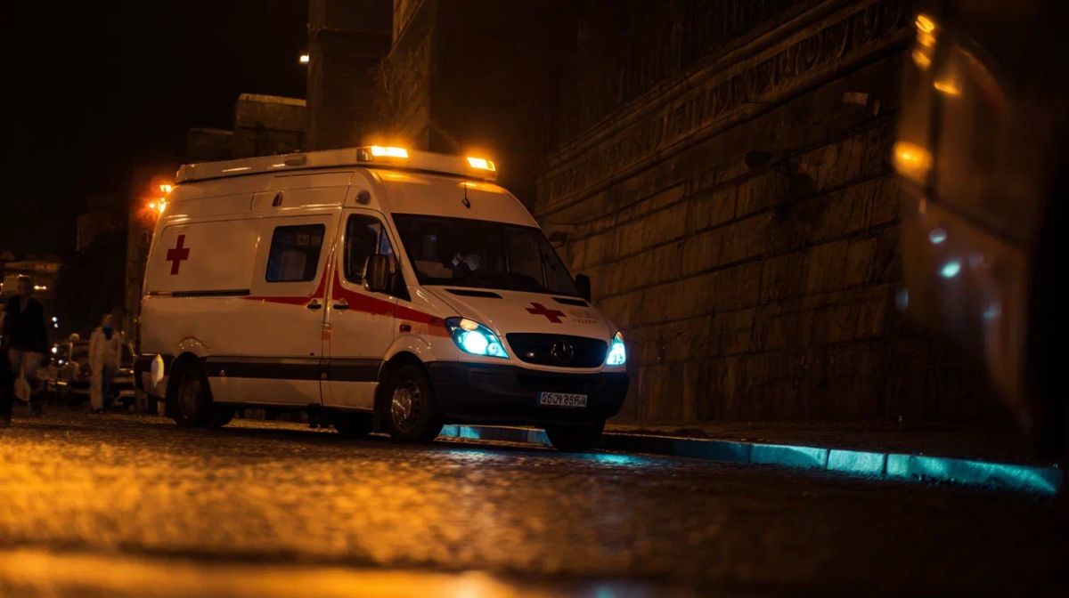 Два брата на пляже под Геленджиком за секунды вспомнили уроки ОБЖ. Спасали людей удлинителями и пакетами Два брата на пляже под Геленджиком за секунды вспомнили уроки ОБЖ. Спасали людей удлинителями и пакетами