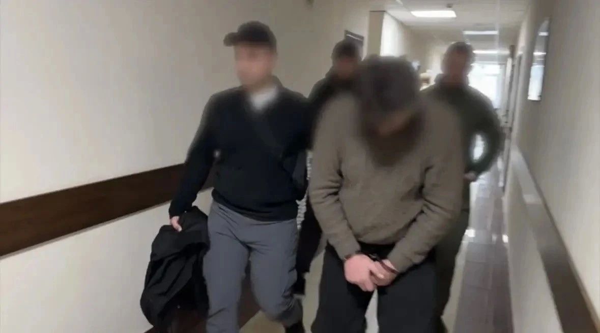 Житель Феодосии проведет 16 лет в колонии за передачу военных данных врагу