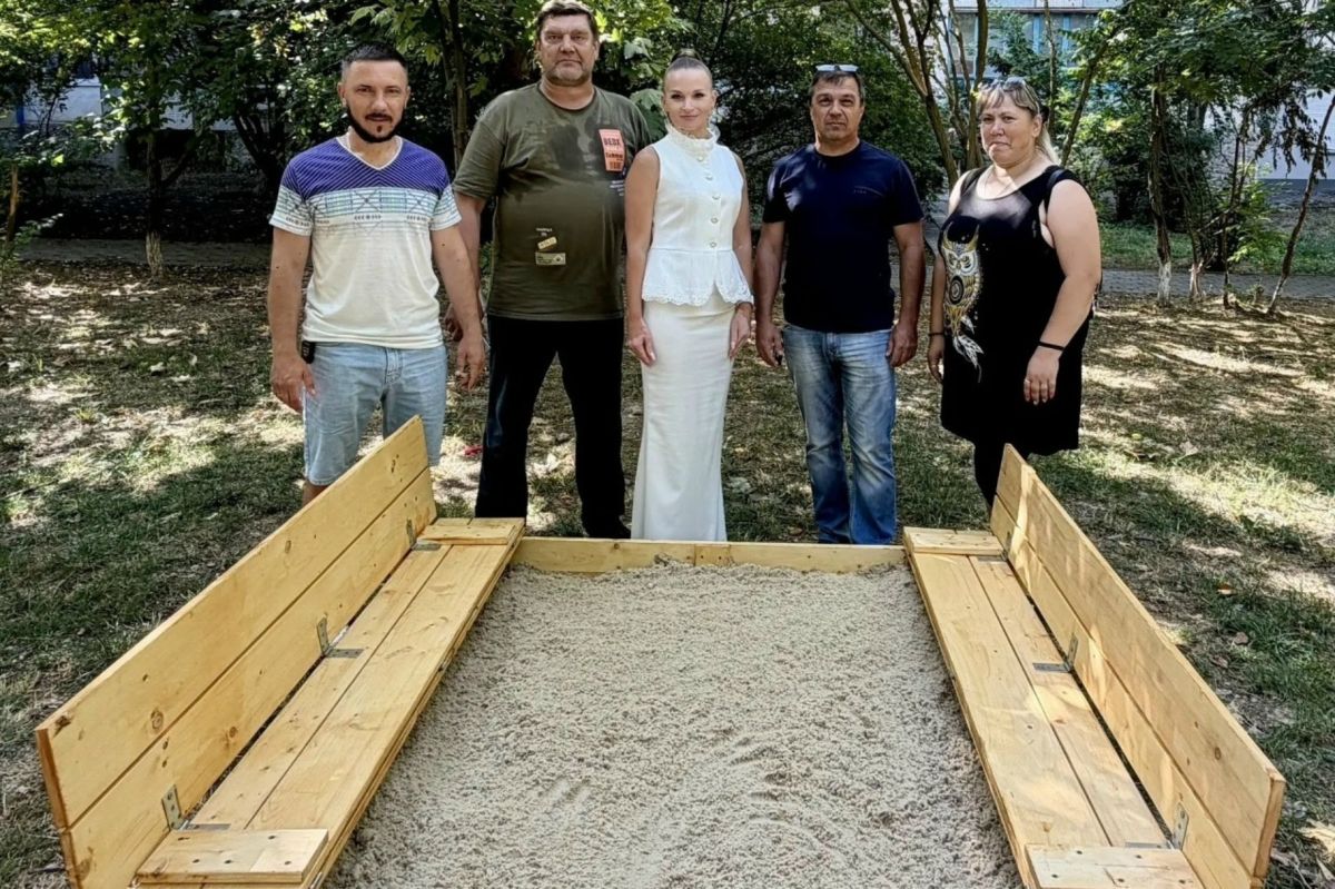 В Бахчисарае установили и обновили две песочницы