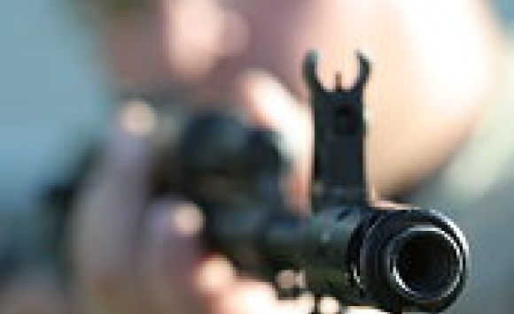 В селе Хмельницком военнослужащий убил сослуживца и трёх мирных граждан В селе Хмельницком военнослужащий убил сослуживца и трёх мирных граждан