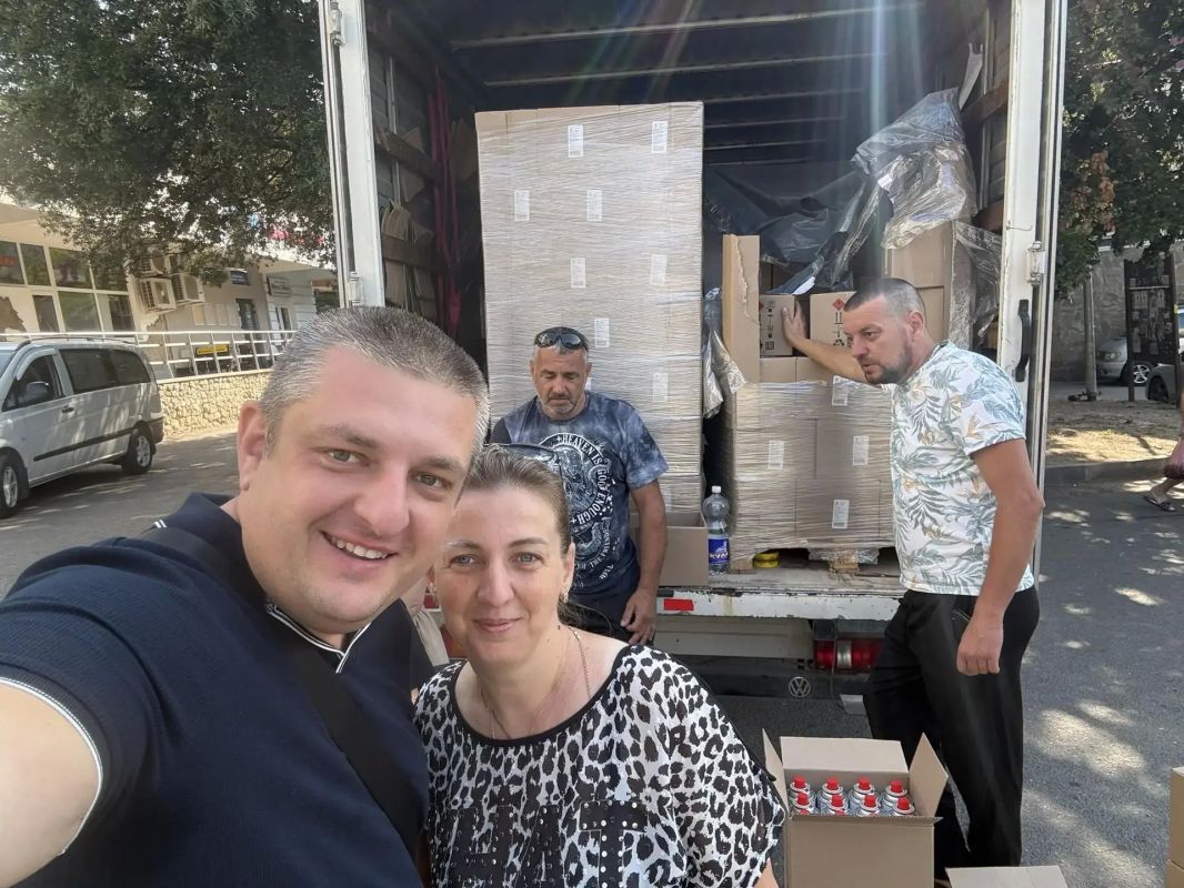 По поручению Главы Республики Крым Сергея Валерьевича Аксёнова администрация города и депутатский корпус во главе с Константином Валентиновичем Шимановским перешли на усиленный режим прямой связи с населением