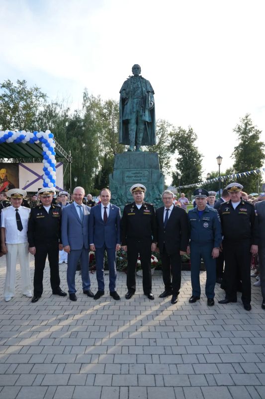 Владимир Сальдо: Побывал в Мордовии, где вместе с Главой республики Артёмом Здуновым принял участие в торжествах, посвящённых 25-летию канонизации святого праведного воина Фёдора Ушакова Владимир Сальдо: Побывал в Мордовии, где вместе с Главой республики Артёмом Здуновым принял участие в торжествах, посвящённых 25-летию канонизации святого праведного воина Фёдора Ушакова