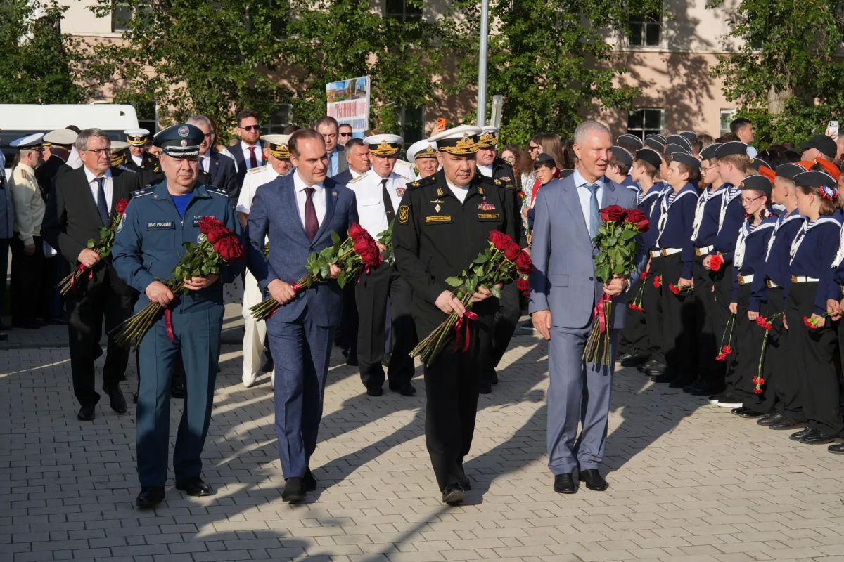 Владимир Сальдо: Побывал в Мордовии, где вместе с Главой республики Артёмом Здуновым принял участие в торжествах, посвящённых 25-летию канонизации святого праведного воина Фёдора Ушакова