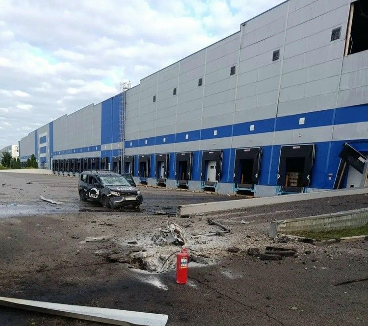 Пять жертв в Подмосковье, в Геленджике раненых спасали герои: последние новости об атаках БПЛА на регионы России на 5 августа Пять жертв в Подмосковье, в Геленджике раненых спасали герои: последние новости об атаках БПЛА на регионы России на 5 августа