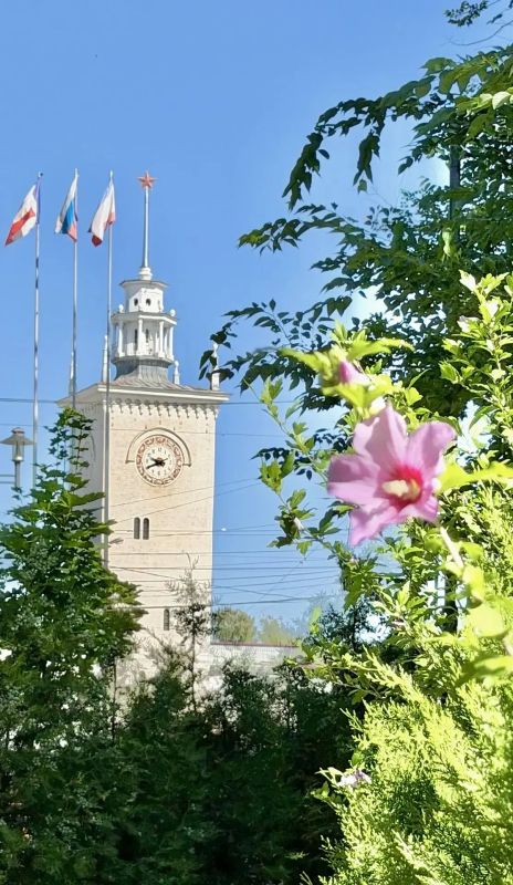 В парках и скверах Симферополя В парках и скверах Симферополя