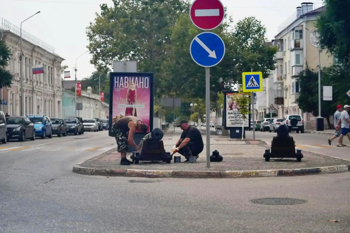 В Керчи обновили мемориалы В Керчи обновили мемориалы