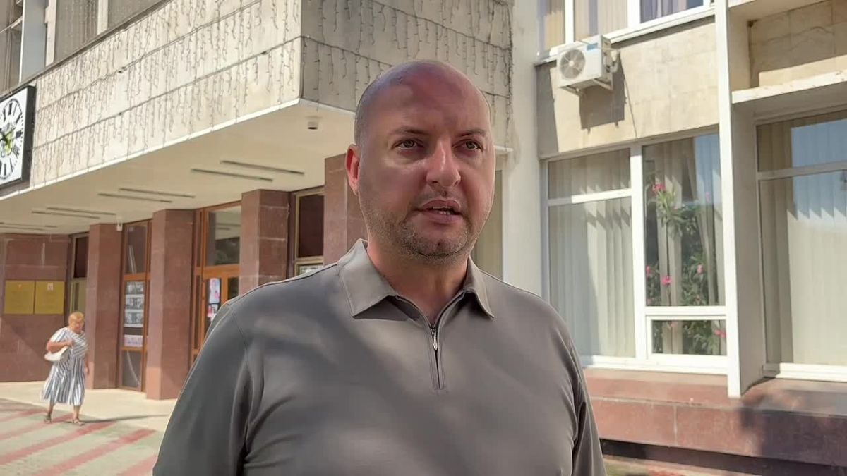 Иван Кошель: Продолжается активная фаза благоустройства зоны отдыха в районе Сморжевского