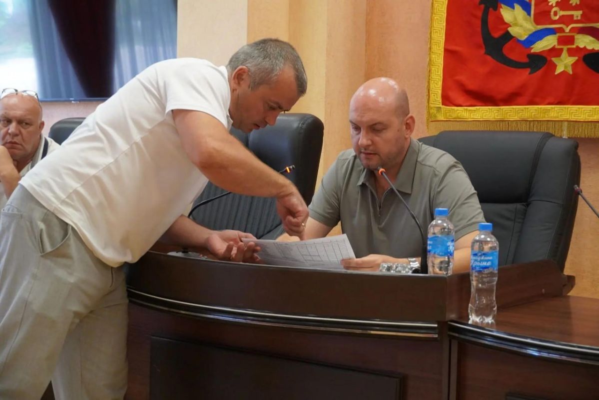 И.о. главы администрации Иван Кошель потребовал ускорить подготовку жилого фонда к зиме И.о. главы администрации Иван Кошель потребовал ускорить подготовку жилого фонда к зиме