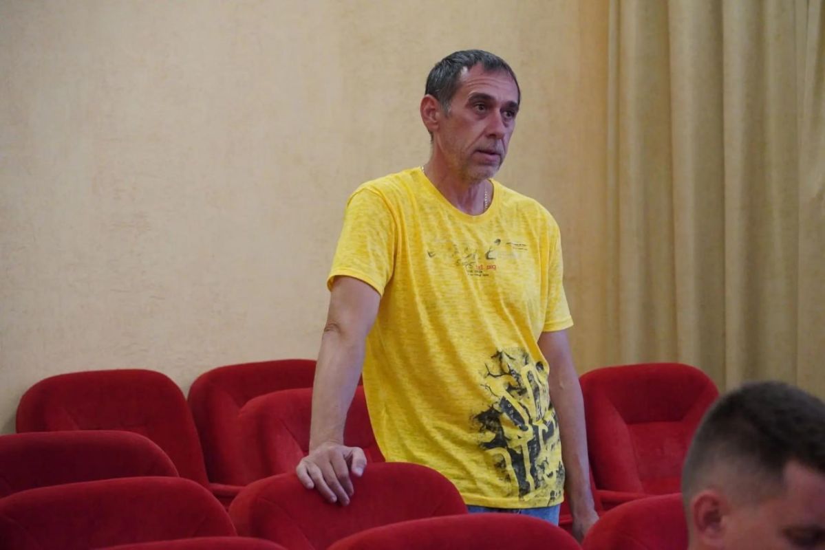 И.о. главы администрации Иван Кошель потребовал ускорить подготовку жилого фонда к зиме И.о. главы администрации Иван Кошель потребовал ускорить подготовку жилого фонда к зиме