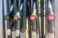 Правительством РФ принято постановление о производстве, ввозе и выпуске автомобильного бензина