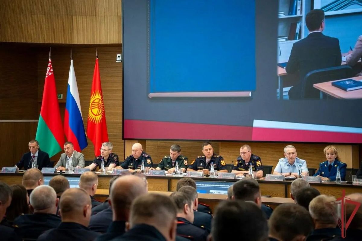 В Нижнем Новгороде обсудили развитие вневедомственной охраны Росгвардии В Нижнем Новгороде обсудили развитие вневедомственной охраны Росгвардии
