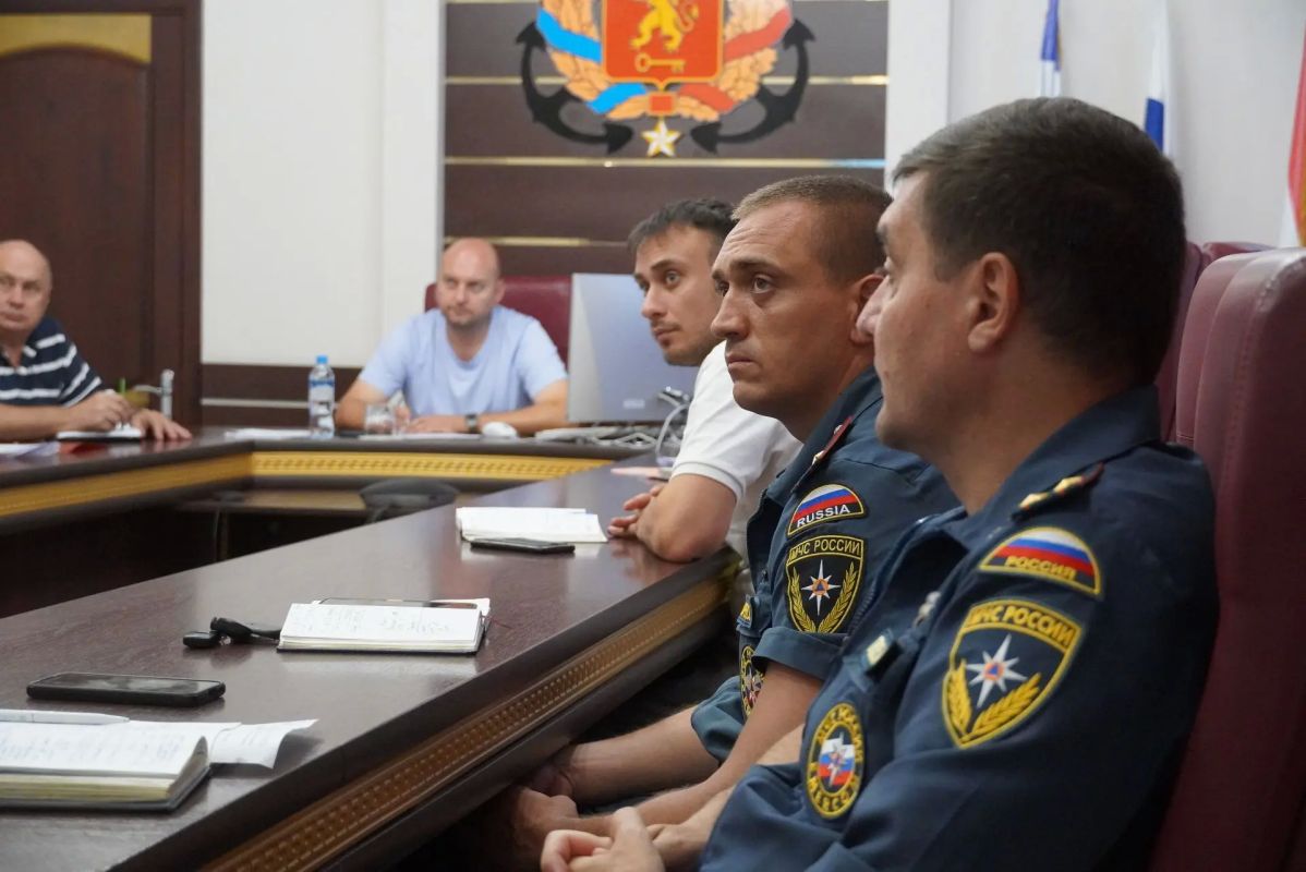 В администрации города состоялось межведомственное совещание, посвященное вопросам организации учебного процесса и обеспечения безопасности в учреждениях среднего профессионального образования В администрации города состоялось межведомственное совещание, посвященное вопросам организации учебного процесса и обеспечения безопасности в учреждениях среднего профессионального образования
