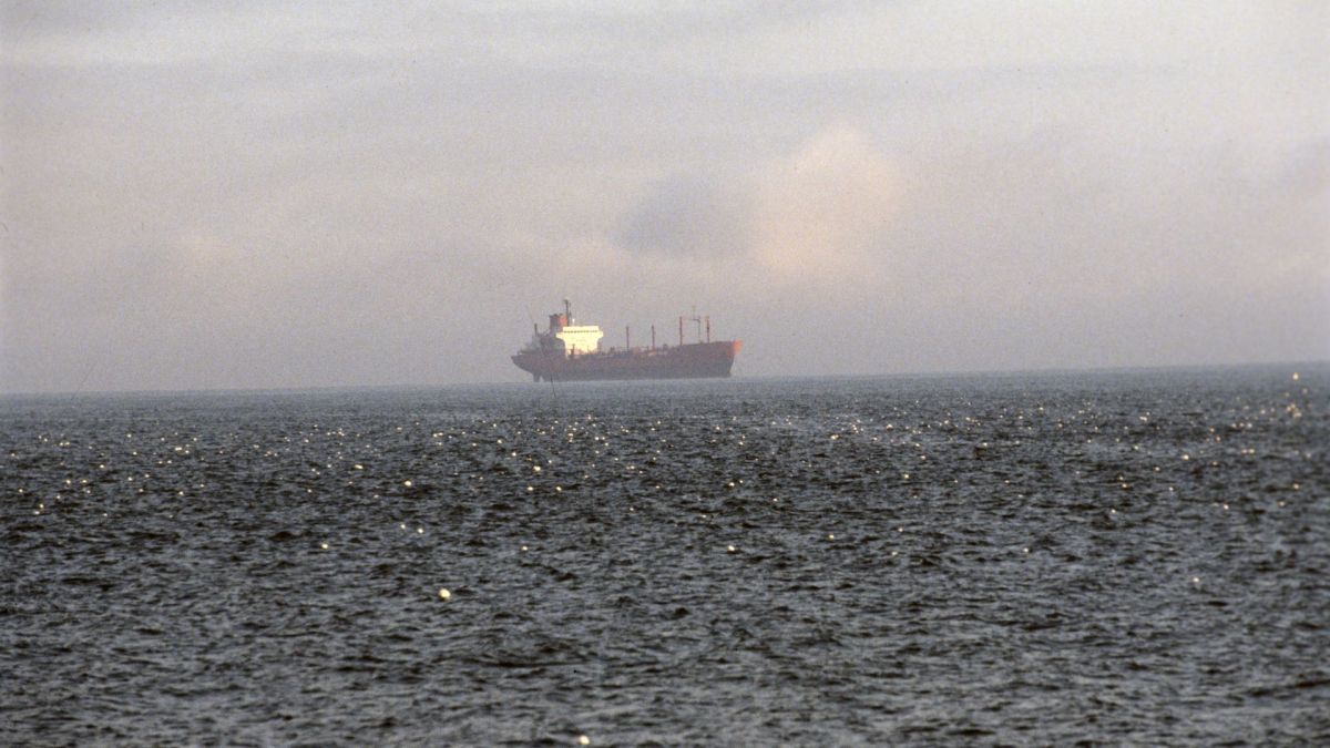 Три судна с грузом для ВСУ поражены в Черном море