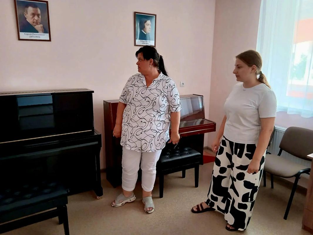 В Джанкойском районе проверили готовность детских школ искусств к новому учебному году В Джанкойском районе проверили готовность детских школ искусств к новому учебному году