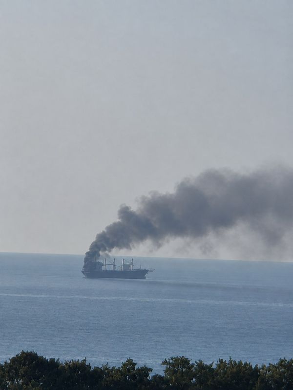 Из Одессы поступают сообщения, что в Черном море российские дроноводы прикурили очередной сухогруз