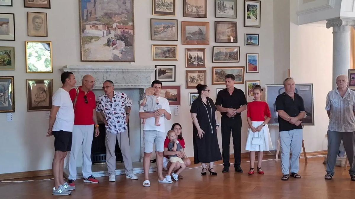 «Крымская династия художников Шумовых»: выставка о правде, свете и связи поколений