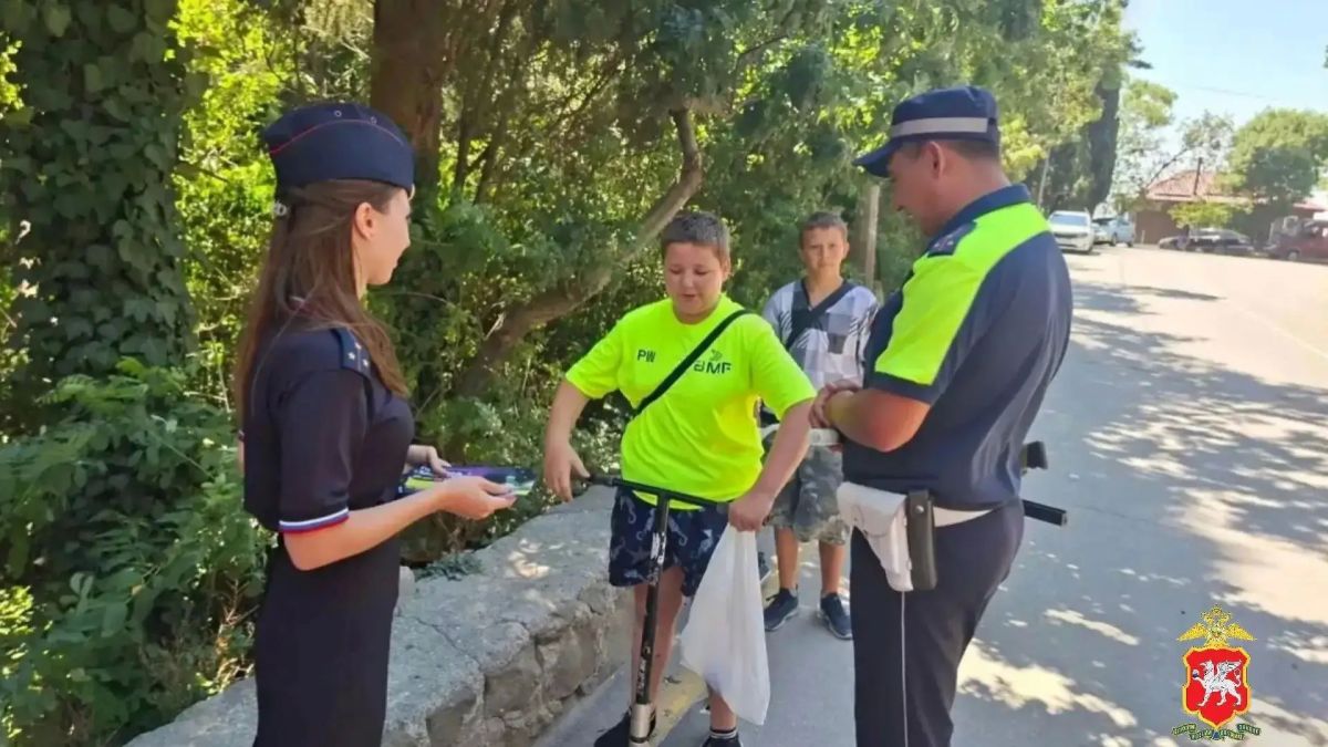 В Ялте Госавтоинспекция провела профилактическую акцию «Пешеход, будь внимателен на дороге!» В Ялте Госавтоинспекция провела профилактическую акцию «Пешеход, будь внимателен на дороге!»