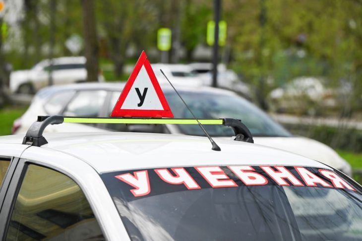 В школах хотят вернуть преподавание вождения