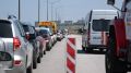 В очереди к Крымскому мосту стояло более 600 автомобилей