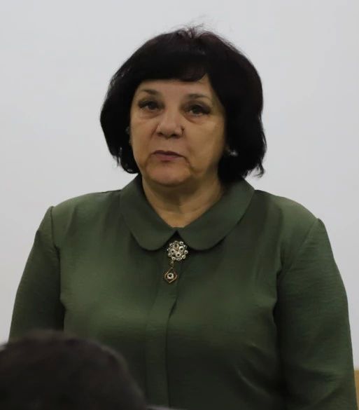С большим уважением поздравляю с днём рождения главу администрации Песчановского поселения Елену Кузнецову